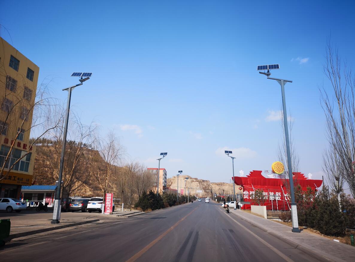 高質(zhì)量的太陽(yáng)能路燈如何判斷