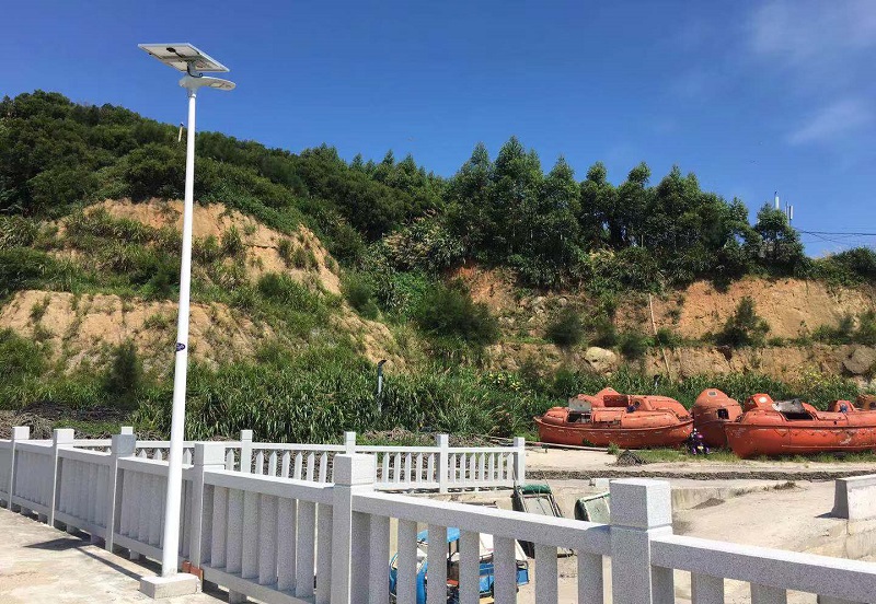 太陽能路燈廠家解讀太陽能路燈安全標準