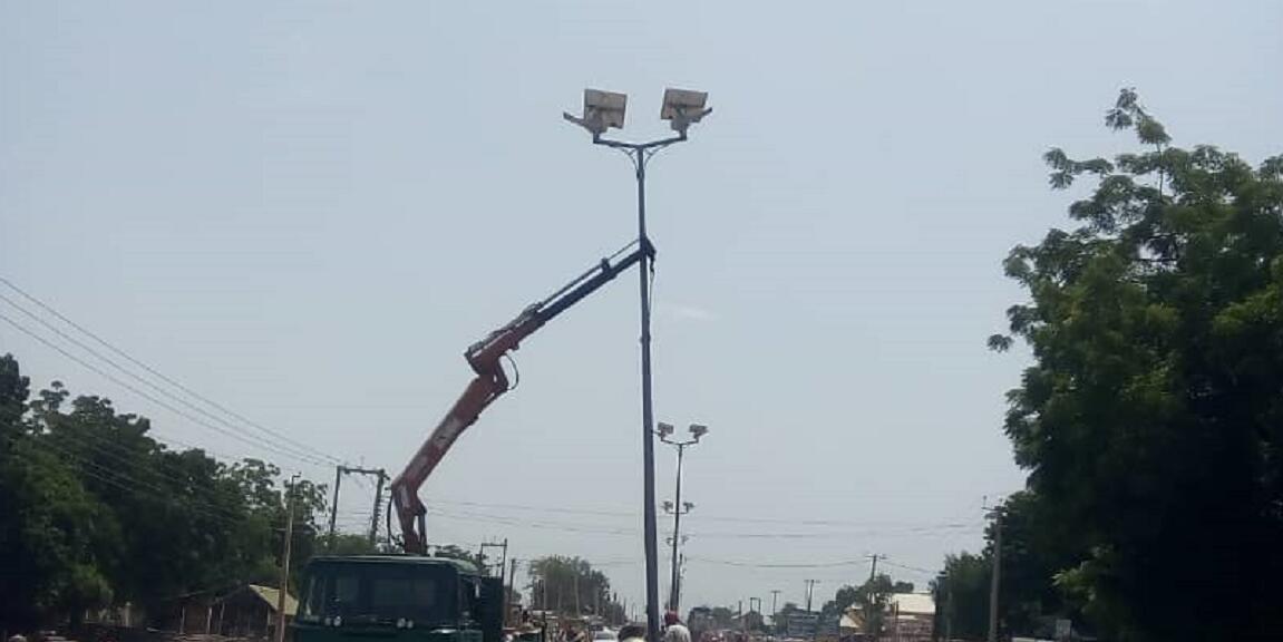 多晶硅太陽(yáng)能電池的組成介紹